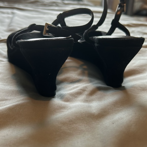 Velvet black peep toe wedge heel with sling back strap size 6.5 - Picture 4 of 6